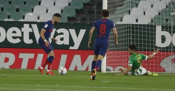 Carrasco marcó en el minuto 4 el 0-1.