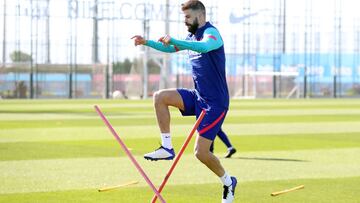 Piqu&eacute;, en el entrenamiento del Bar&ccedil;a.