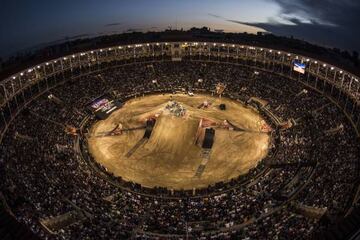 La Plaza de Las Ventas, abarrotada con el Red Bull X-FIghters.