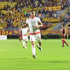 Tolima hunde a Santa Fe con goleada en Ibagué