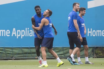 Umtiti y Jordi Alba
