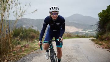 Elise Chabbey, del Bigla-Katusha, durante una concentración en Valencia.