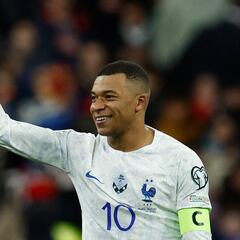 Mbappé acecha a Giroud tras superar récord goleador de Benzema con Francia