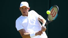 Jarry sigue firme en el dobles y avanza a octavos en Wimbledon