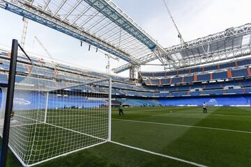 Así está el aspecto del Santiago Bernabéu el día de su reestreno.