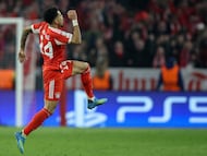 Bayern Munich's Colombian forward #14 Luis Diaz celebrates scoring the 3-3 goal during the UEFA Champions League quarter-final second leg football match between FC Bayern Munich and Real Madrid in Munich, southern Germany, on April 15, 2026. (Photo by Alexandra BEIER / AFP)