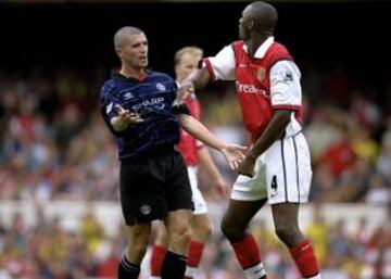 Dos duros de verdad que animaron ásperos duelos a comienzos de este siglo. Roy Keane (Manchester United) y Patrick Vieira (Arsenal).