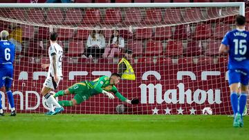 Partido de la jornada 14 de la Segunda División 2024-2025 de la liga de fútbol española, Liga Hypermotion, entre Albacete-Oviedo disputado el 10/11/2024 en el Carlos Belmonte. Foto Josema Moreno
