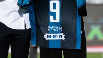 El refuerzo de Gallos Blancos; un ‘9′ que nadie esperaba