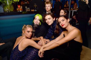 Stella Maxwell, Billie Eilish, Finneas O'Connell, Timothée Chalamet y Sara Sampaio.