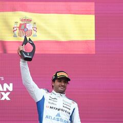 Carlos Sainz se pone al nivel de Alain Prost