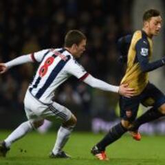 Özil, el asistente de la Premier