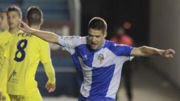 <b>GOLEADOR. </b>Héctor Simón se estrenó ante el Villarreal B.