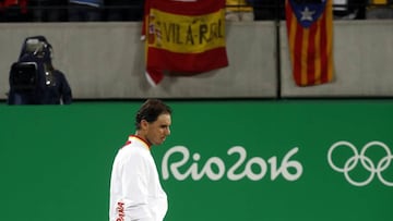 El tenista español, con la estelada al fondo