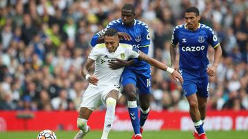 El Everton empat&oacute; de visitante ante el Leeds y es segundo en la Premier League.