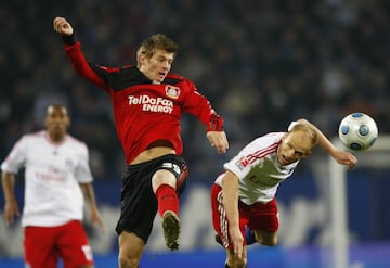 48 partidos, 10 goles y 13 asistencias fue el registro del alemán en el Bayer 04 Leverkusen. Tras dos años se marchó al Bayern de Múnich y posteriormente al Real Madrid.