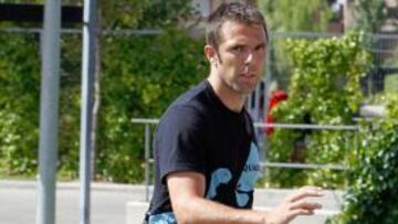 BLANQUIAZUL. Carlos Marchena podría cambiar la camiseta amarilla del Villarreal por la del Depor en las próximas horas.