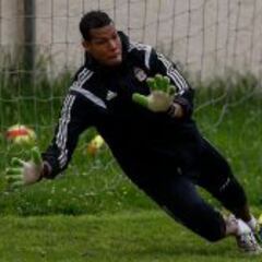 Arquero del América, entre cuatro y seis meses de baja