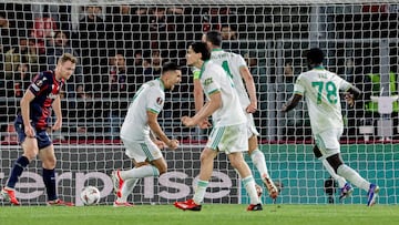 Lorenzo Pellegrini celebra un gol.
