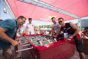 Ambiente en la fanzone.