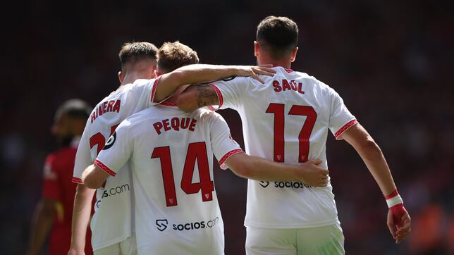 Peque, el nueve inesperado