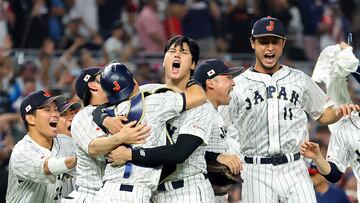 MIAMI, FLORIDA - MARCH 21: Team Japan celebrates after the final out of the World Baseball Classic Championship defeating Team USA 3-2 at loanDepot park on March 21, 2023 in Miami, Florida.   Megan Briggs/Getty Images/AFP (Photo by Megan Briggs / GETTY IMAGES NORTH AMERICA / Getty Images via AFP)