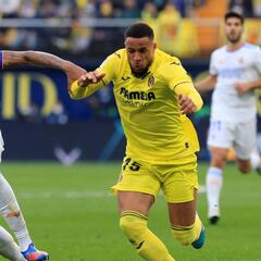 Danjuma sigue deshojando la margarita en Inglaterra