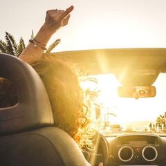 La recomendación de la DGT sobre el tipo de música que debes escuchar al volante