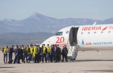 El Villarreal se ha convertido hoy en el primer pasajero "oficial" del aeropuerto de Castellón, inaugurado hace casi cuatro años, al subirse a un avión chárter que le llevó hasta San Sebastián para enfrentarse a la Real Sociedad en la Copa del Rey. 