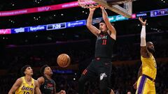 El mexicano del Miami Heat logró la distinción por segundo mes consecutivo. Fortalece su candidatura al premio de ‘Rookie del Año’. Holmgren, en el Oeste.