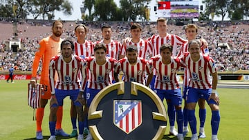 PASADENA (United States), 23/06/2025.- The starting eleven of Atletico Madrid pose for a family picture ahead of the FIFA Club World Cup 2025 soccer match between Atletico Madrid and Botafogo, in Pasadena, California, USA, 23 June 2025. (Mundial de Fútbol) EFE/EPA/CAROLINE BREHMAN