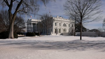 Cierre parcial del Gobierno de EE.UU... si el bloqueo presupuestario persiste días o semanas, servicios esenciales se mantendrán, pero agencias enteras y empleados sufrirán.. REUTERS/Ken Cedeno