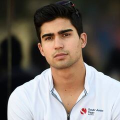 Correa sigue en coma inducido y será operado otra vez