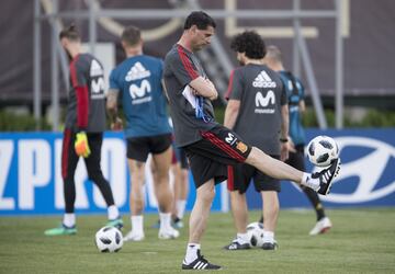 El primer entrenamiento de Hierro con España en imágenes