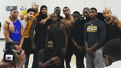Harden y Chris Paul entrenan en New York con 'Hoodie Melo'