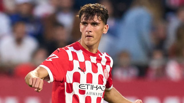 El Almería ficha al centrocampista Selvi Clua