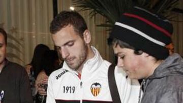 <b>UN DÍA ANTES. </b>Pese a la proximidad entre Valencia y Vila-real, Unai concentró ya ayer a su equipo en la localidad castellonense, buena prueba de lo en serio que se toma el derbi.