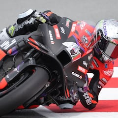 Pole de Aleix, sexto de Martín tras caída y 14º de Márquez sin Q2