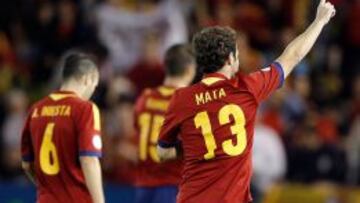 Mata celebra el segundo gol de la Selecci&oacute;n .