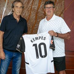 Kempes, a Lim: “La grandeza del Valencia no puede perderse en la mediocridad”