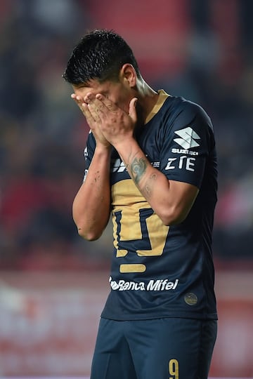 Pumas sigue sin levantar la cara, contando la Copa MX, suma dos derrotas en tres partidos y la situación comienza a ser alarmante. Necaxa aprovechó las lesiones de Carlos González y Juan Iturbe para conseguir sus primeros tres puntos en el Torneo Clausura 2019 ante unos muy ‘verdes’ universitarios.