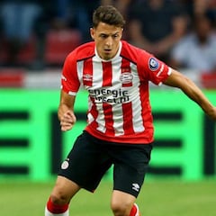 La competencia que tendría Santiago Arias en Napoli