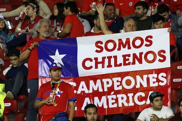 Lado B: belleza y color en el debut de Chile en Copa América