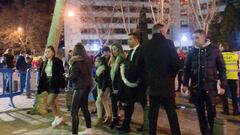 La familia de Brahim llegó al Bernabéu en bus para su estreno