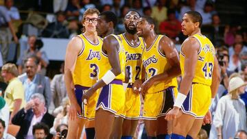 ¿Vuelta al Showtime? Filtran las posibles camisetas de los Lakers