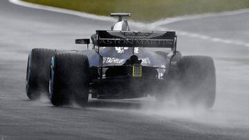 Ricciardo con el Red Bull en Silverstone.