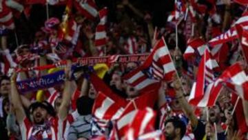 <b>EN LA FINAL. </b>Los seguidores del Atlético demostraron un gran comportamiento en la final de Copa.