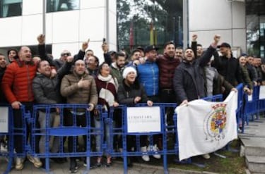 Llegada del Nápoles al hotel.