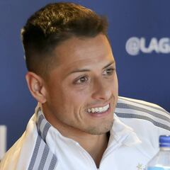 Chicharito Hernández toma con sarcasmo su ausencia en el Tri