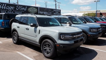 Trump tariffs drive up Ford car prices